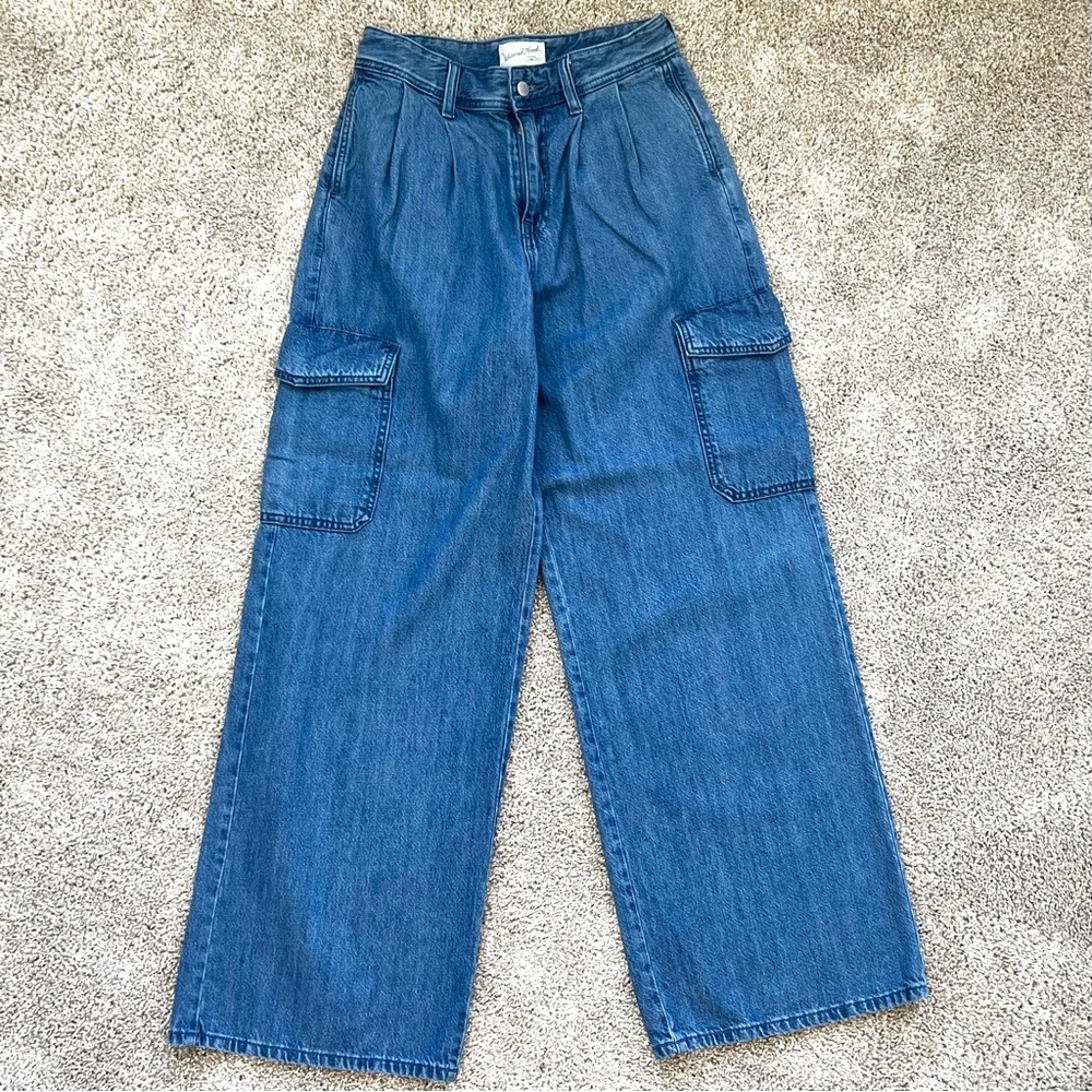 Universal Thread Blue Wide Leg Jeans